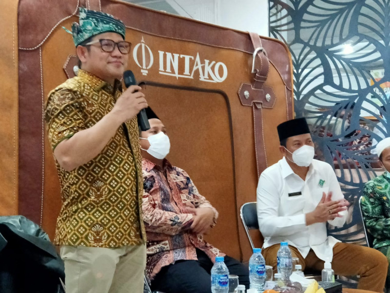 Wakil Ketua DPR Muhaimin Iskandar Semangati Perajin Tanggulangin